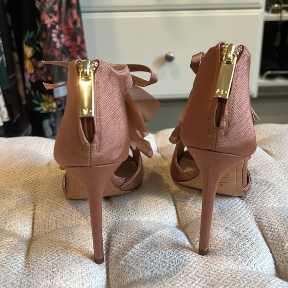 NWT A-D & Daughters Vero Cuoio heels, size 7.5